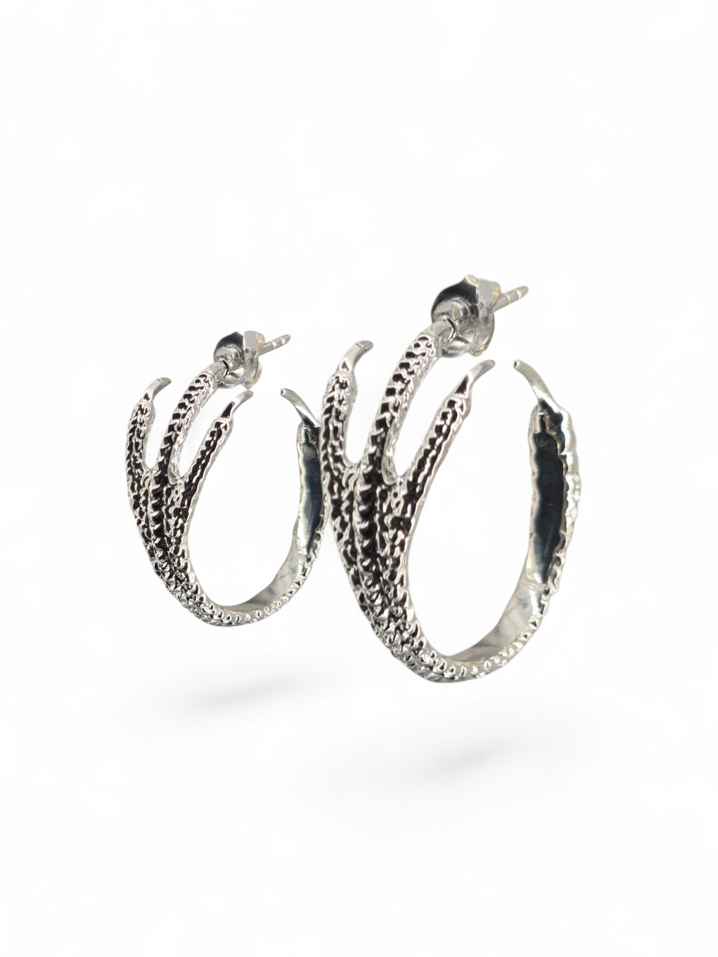 Raven claw hoop ear