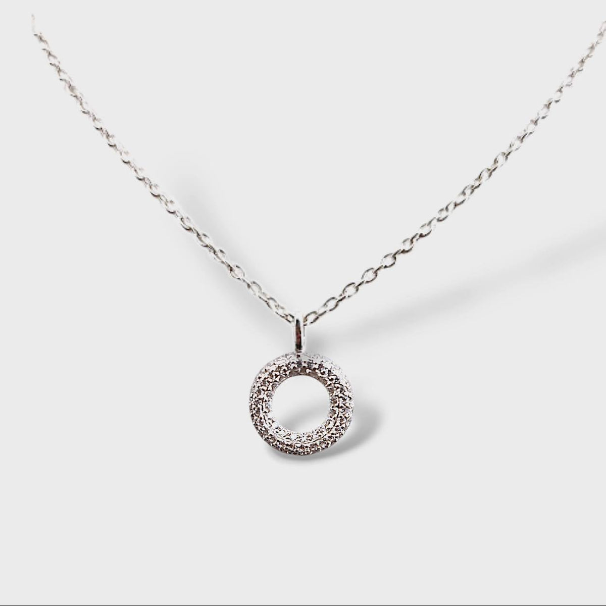 LETTER HALSBAND