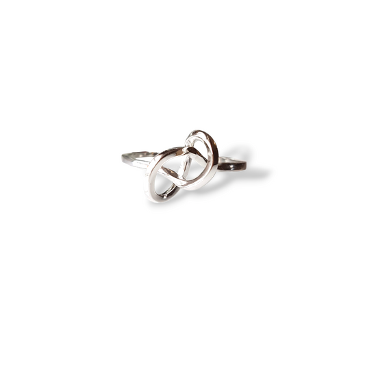 Loose Knot Ring