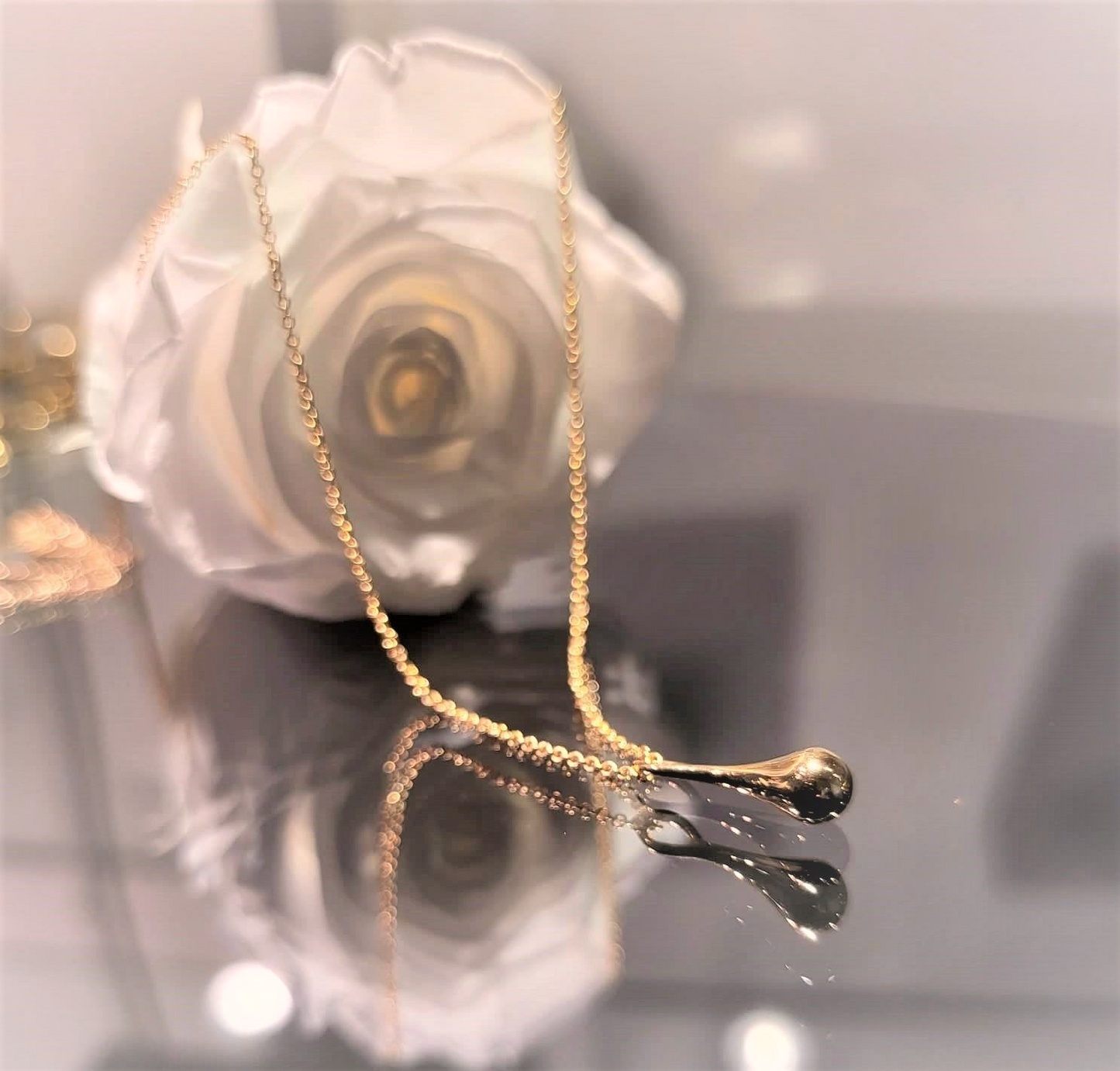 Drop Pendant 18K Rose Gold