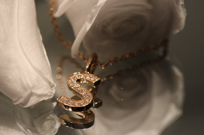 LETTER HÄNGE 18K RÖDGULD