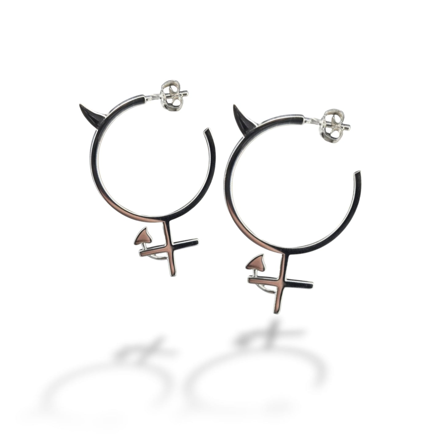 She Devil Feminine Örhängen