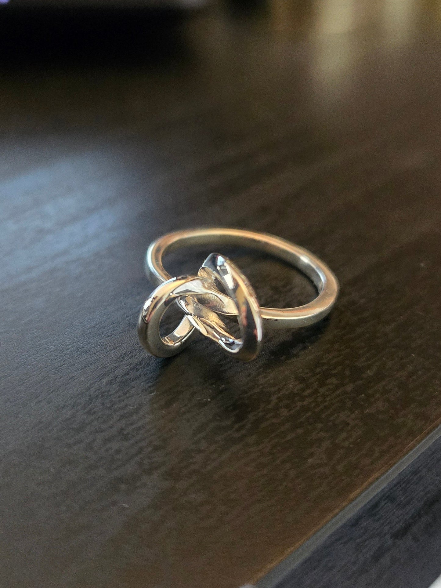 Knot Double ring